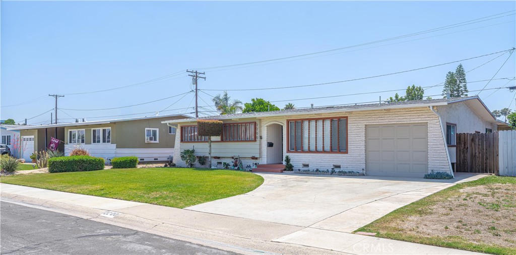 2200 E Blanchard