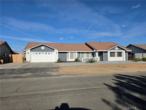 Photo of 13502 Cuyamaca Road, Apple Valley, CA 92308 (MLS # HD26077671)