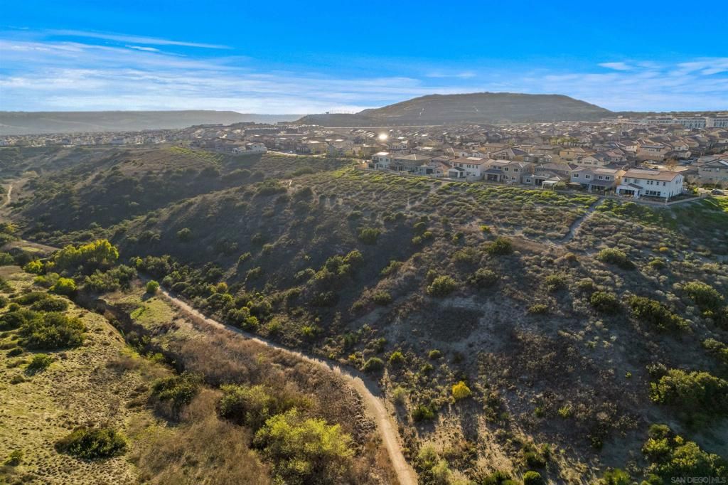 listing image 130721580646911909492