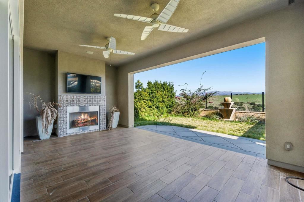 listing image 130721353818685225273