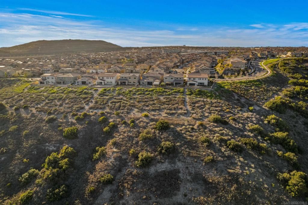 listing image 130727177995327331445