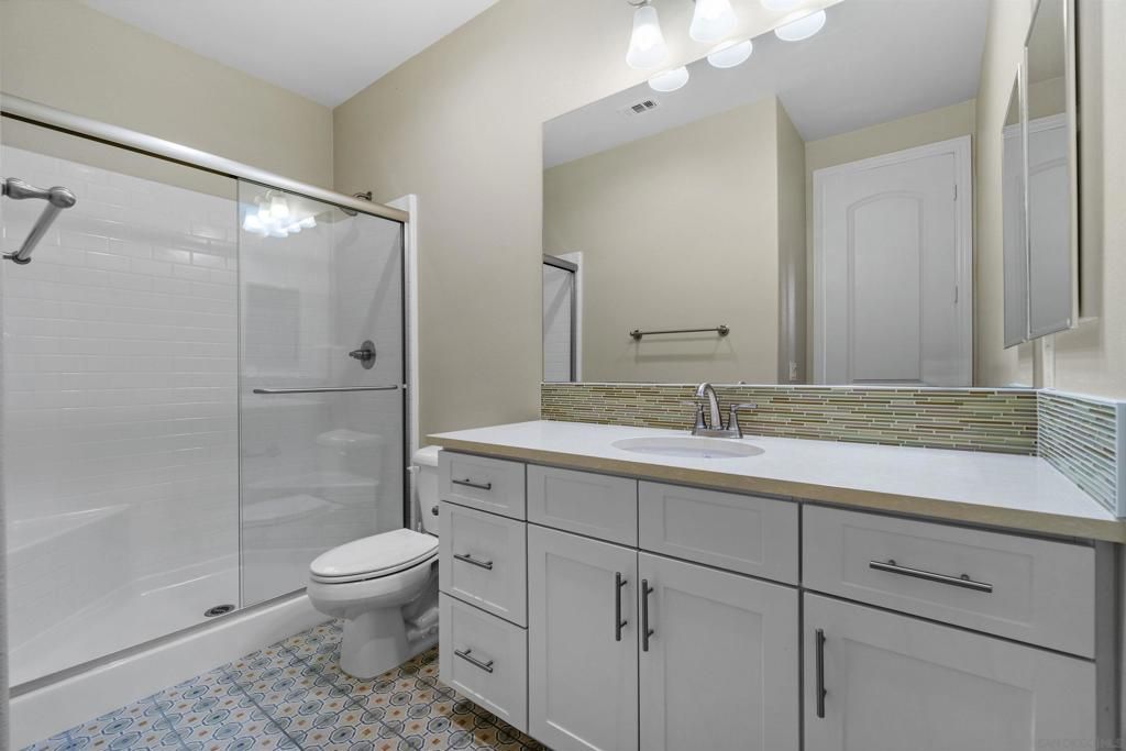 listing image 130727795802532703017
