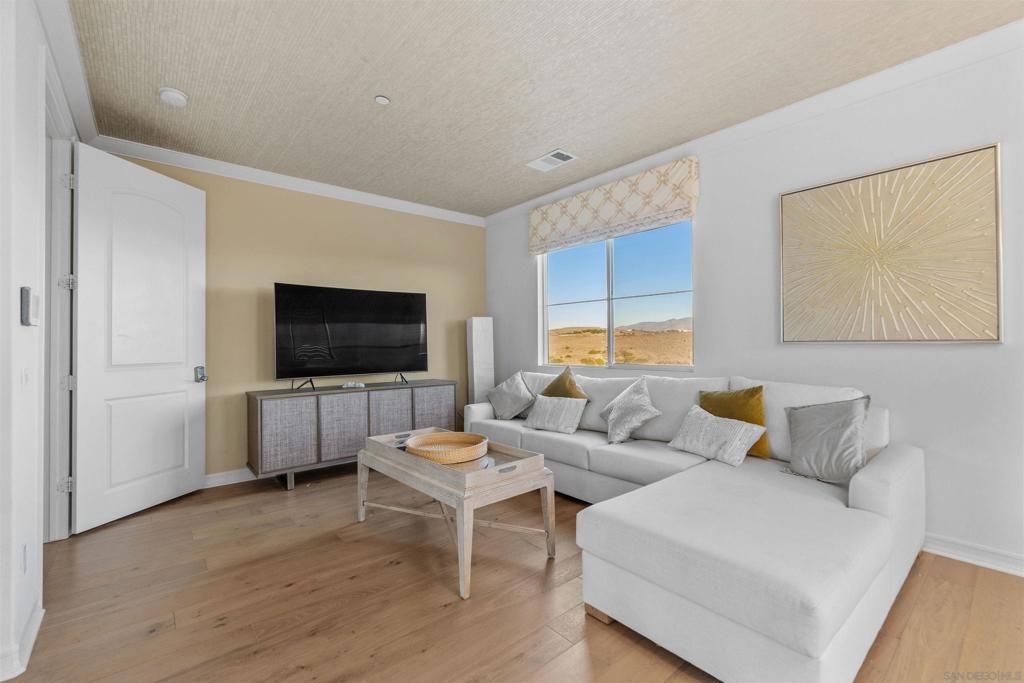 listing image 130721138628256709692