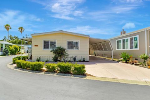 Photo of 3231 Vineyard Ave, Pleasanton, CA 94566 (MLS # ML82025480)