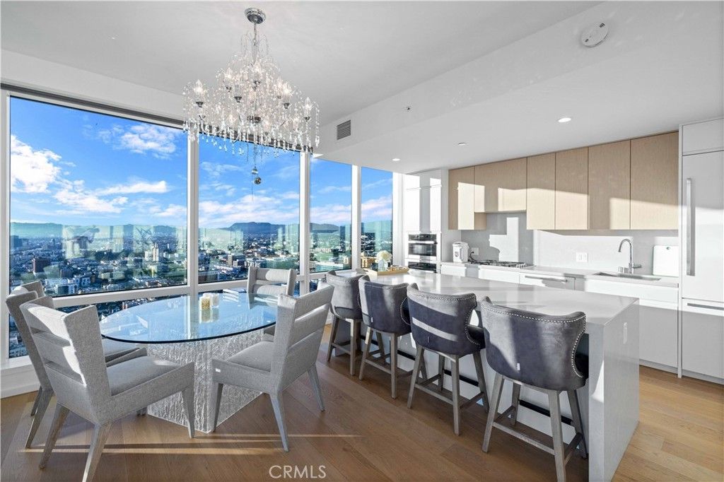 Photo of 877 Francisco Street #4111, Los Angeles, CA 90017 (MLS # TR26042067)