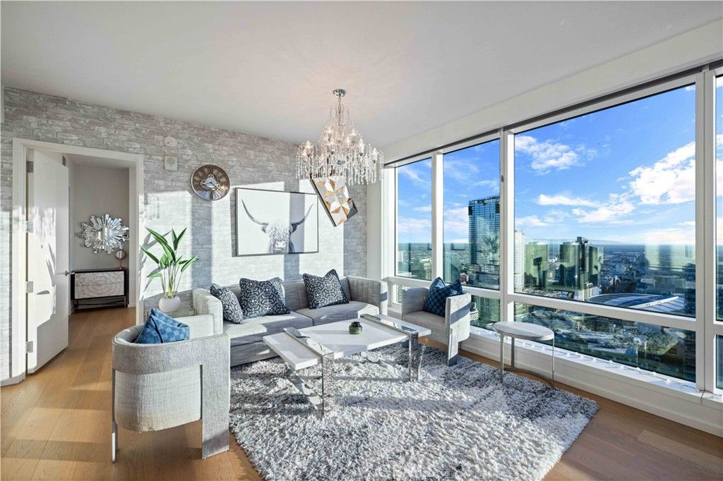 Photo of 877 Francisco Street #4111, Los Angeles, CA 90017 (MLS # TR26042067)