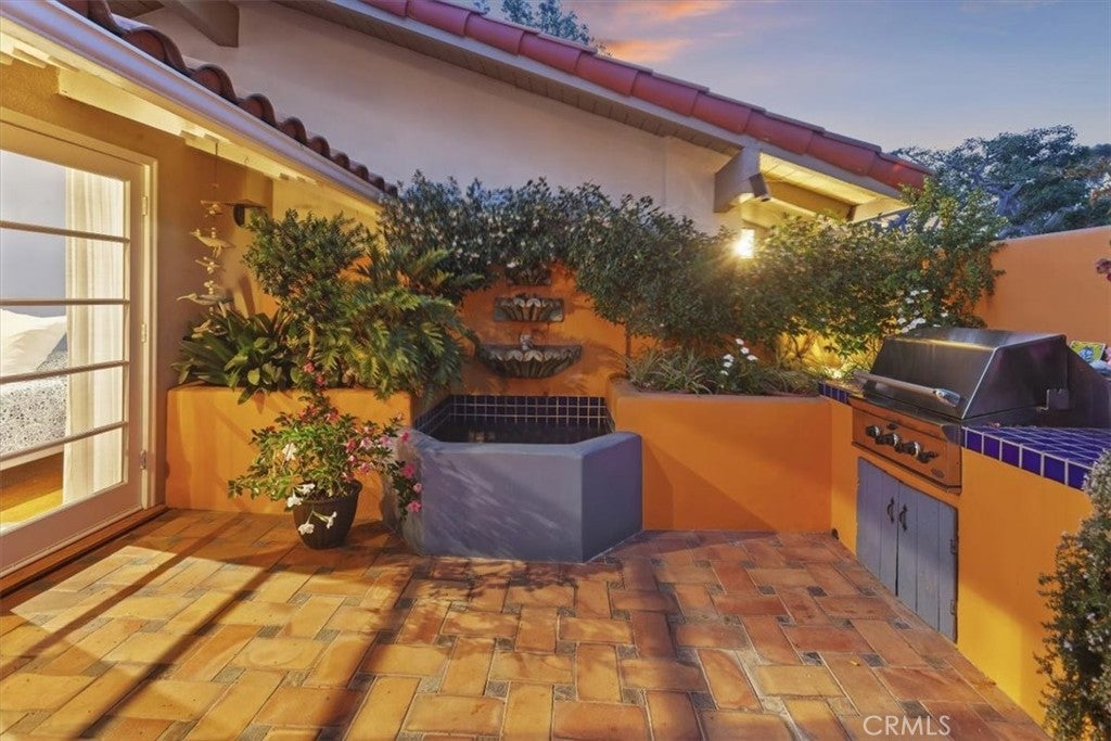 537 Vista Grande, Newport Beach CA 92660 - Photo 7