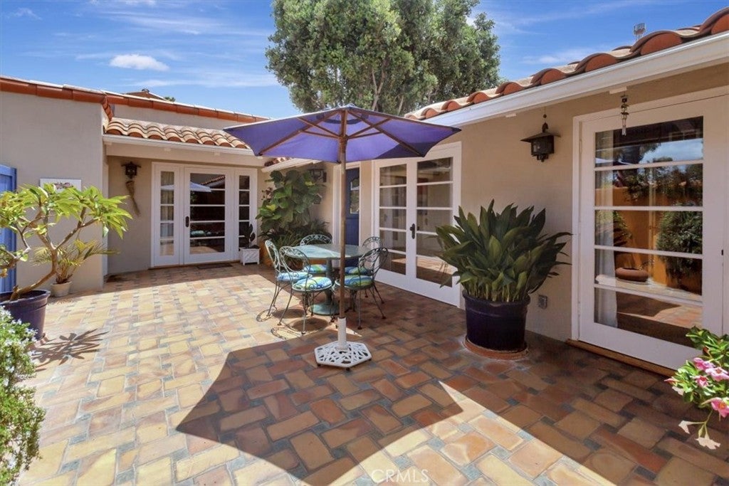 537 Vista Grande, Newport Beach CA 92660 - Photo 10