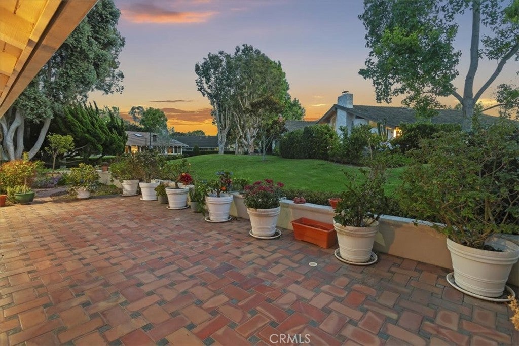 537 Vista Grande, Newport Beach CA 92660 - Photo 34