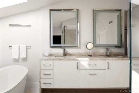 Tiny photo for 52 N Portola, Laguna Beach, CA 92651 (MLS # OC26001985)