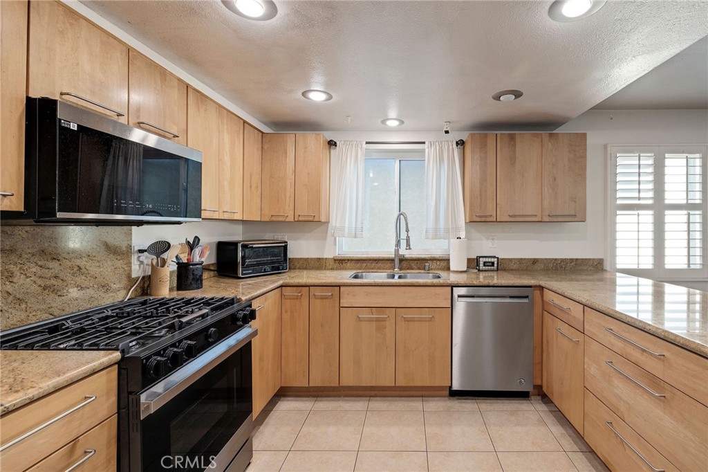2424 S Gaffey Street 101