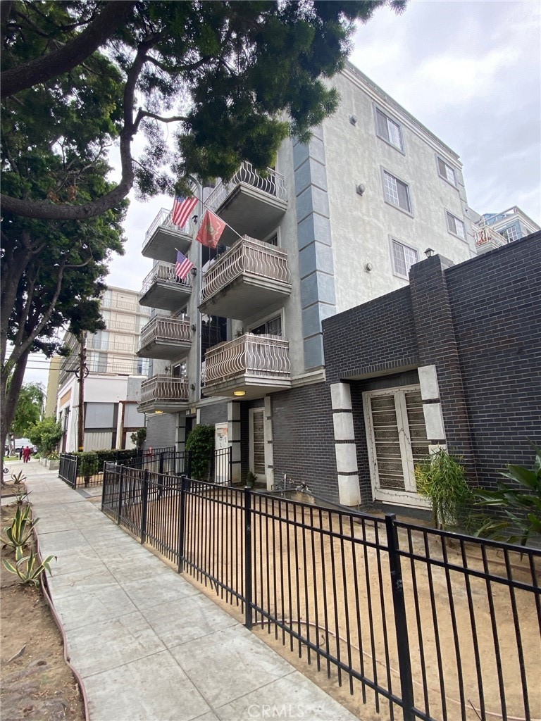 Eastside (ES) - Residential Income