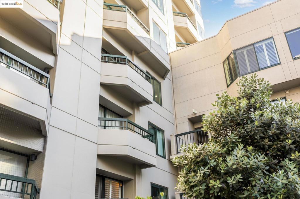 CIVIC CENTER - Residential