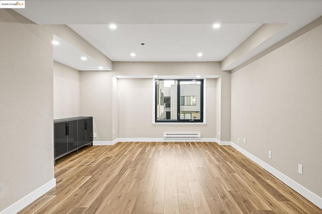 CIVIC CENTER - Residential