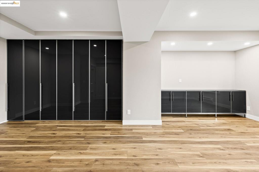 CIVIC CENTER - Residential