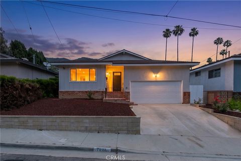 Photo of 7429 Young AVE, Rosemead, CA 91770 (MLS # CV26097772)
