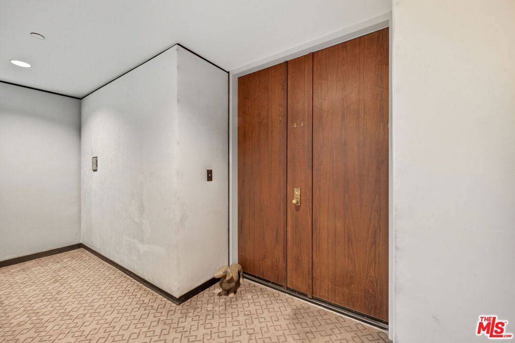 Photo of 10350 Wilshire Boulevard #1404, Los Angeles, CA 90024 (MLS # 25589087)