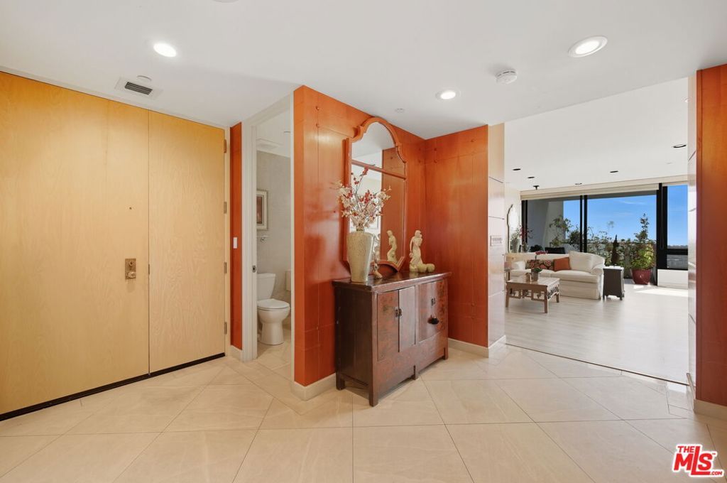 Photo of 10350 Wilshire Boulevard #1404, Los Angeles, CA 90024 (MLS # 25589087)