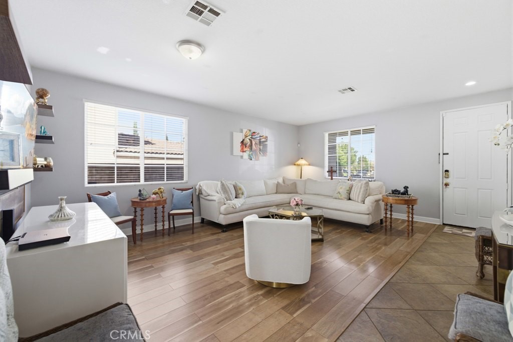 37527 Persimmon