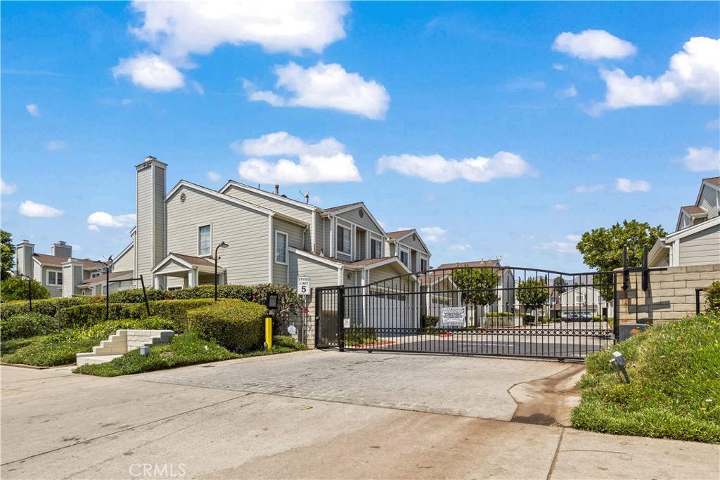 Welcome to this tastefully updated and spacious 2-story townhouse located in a quiet, well-maintained community in Sylmar, CA. Enter through double entry doors into a charming foyer that leads to an expansive living and dining area, complete with a cozy fireplace – perfect for relaxing or entertaining.
The kitchen is warm and homely, featuring modern updates including newer cabinetry, countertops, and appliances. All three bedrooms are located upstairs, offering privacy and generous space, ideal for families.
Enjoy your morning coffee or entertain guests on the oversized private patio – much larger than what’s typical for townhomes. The home also features a convenient 2-car attached garage, central A/C and heating, and thoughtfully upgraded bathrooms with elegant fixtures and tilework throughout.
Located near Mission Hills and Granada Hills, this townhouse offers easy access to all of Los Angeles County via the 210, 5, and 405 freeways.
You'll also be close to Wilson Canyon Park – endless hiking and outdoor recreation, public parks and golf courses, Local schools and Los Angeles Mission College, Shopping centers, restaurants, and public transit. Don’t miss out on this rare rental opportunity – message now for details or to book a showing.