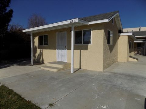 Photo of 10971 Wells Ave, Riverside, CA 92505 (MLS # SW26080391)