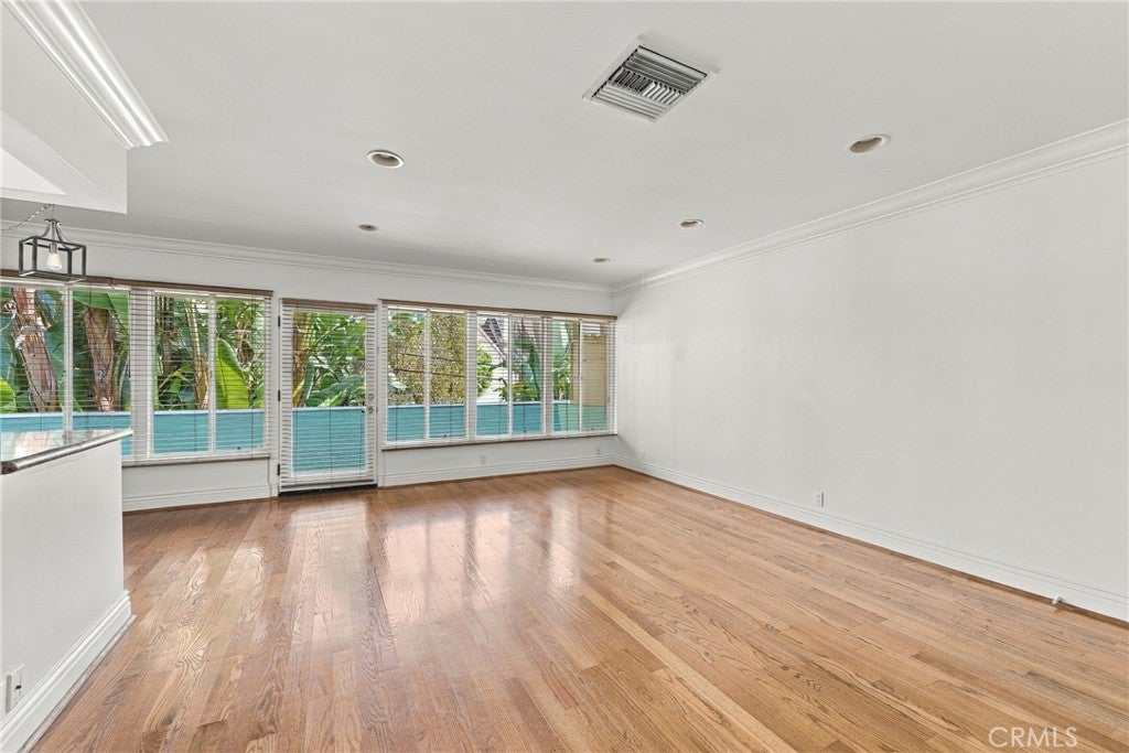 14934 Dickens Street 12A, Sherman Oaks CA 91403