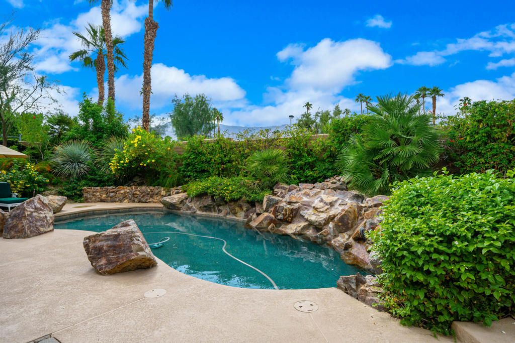 Photo of 48285 Monterra Circle W, Palm Desert, CA 92260 (MLS # 219136947DA)