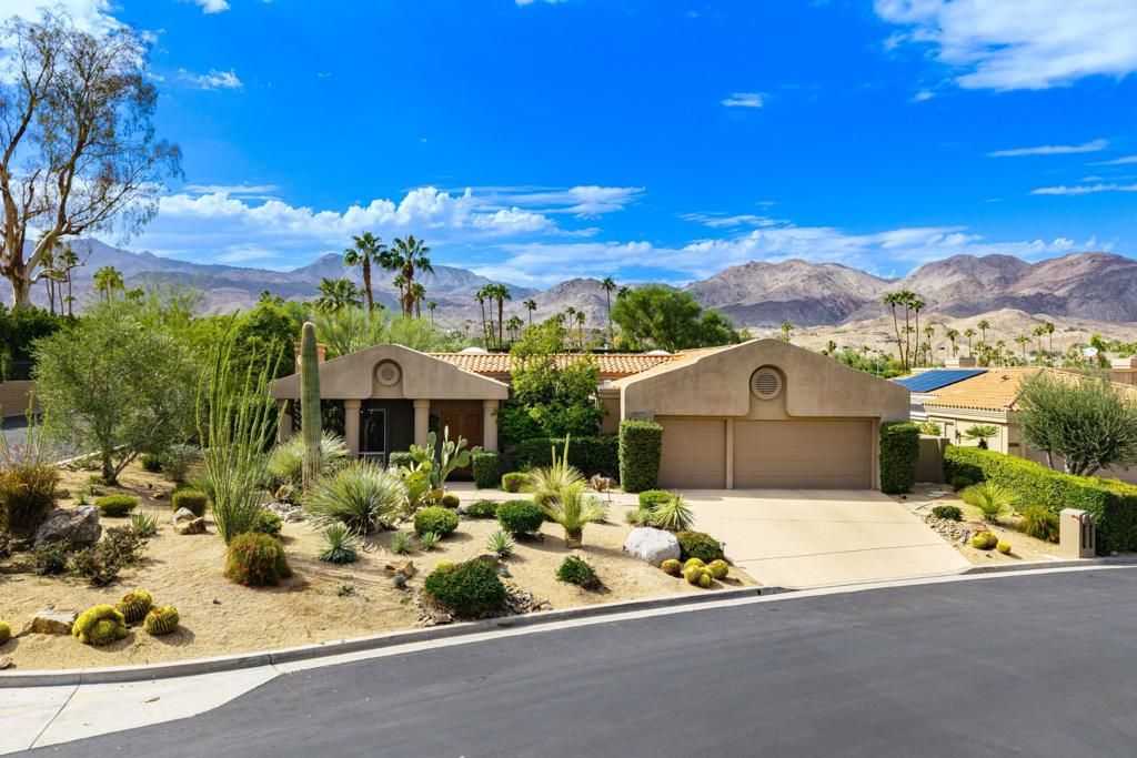 Photo of 48285 Monterra Circle W, Palm Desert, CA 92260 (MLS # 219136947DA)