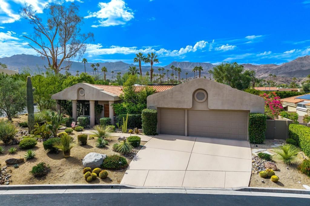 Photo of 48285 Monterra Circle W, Palm Desert, CA 92260 (MLS # 219136947DA)