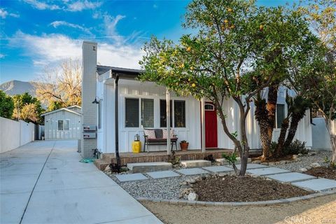 Photo of 595 VENTURA Street, Altadena, CA 91001 (MLS # WS26106931)