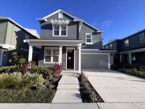 Photo of 275 Skyview Drive, Marina, CA 93933 (MLS # ML82025967) Photo of 275 Skyview Drive, Marina, CA 93933 (MLS # ML82025967)