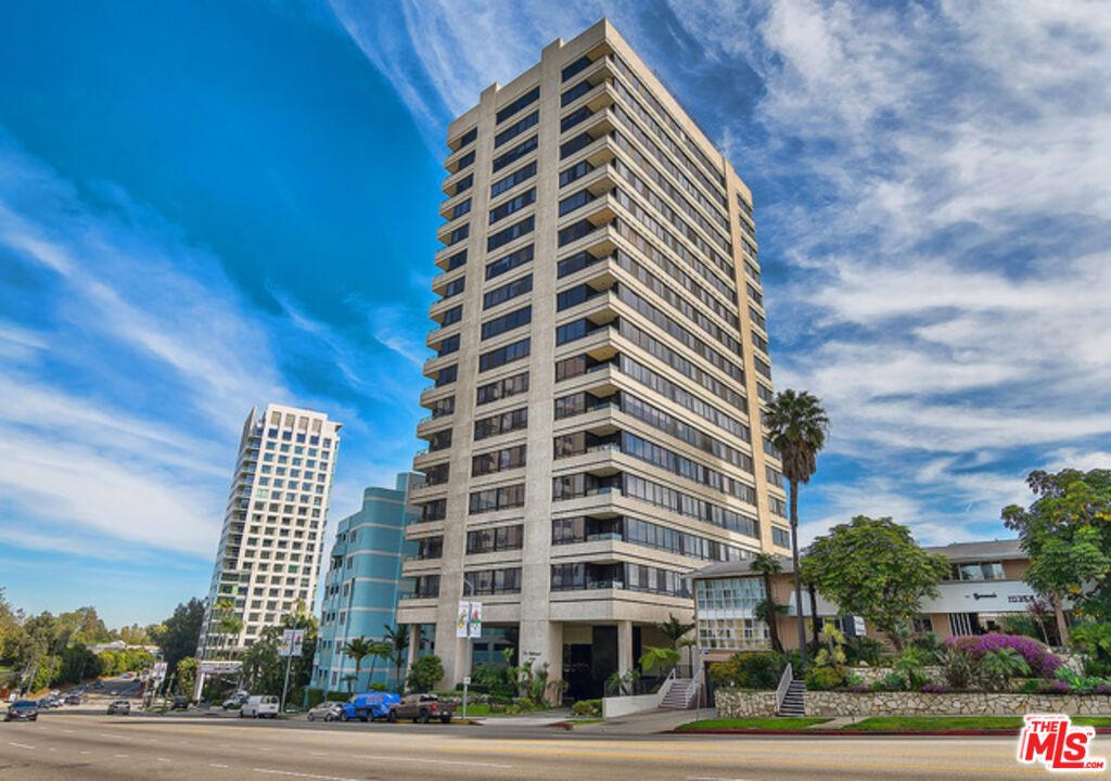 Photo of 10350 Wilshire Boulevard #1101, Los Angeles, CA 90024 (MLS # 26673955)