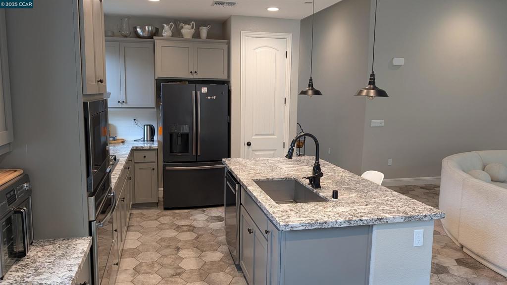 FAIRFIELD - Residential