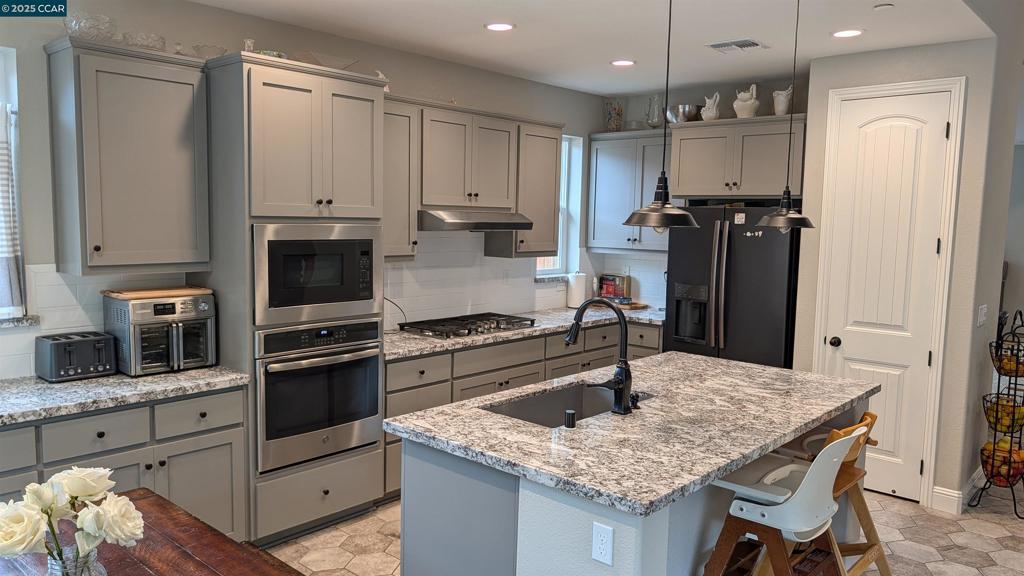 FAIRFIELD - Residential