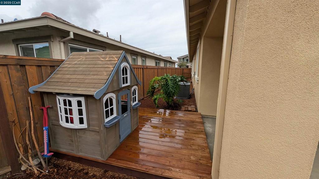 FAIRFIELD - Residential