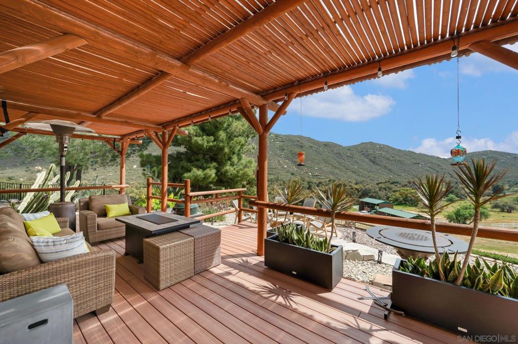 Properties 4 17287 Oak Hollow Road