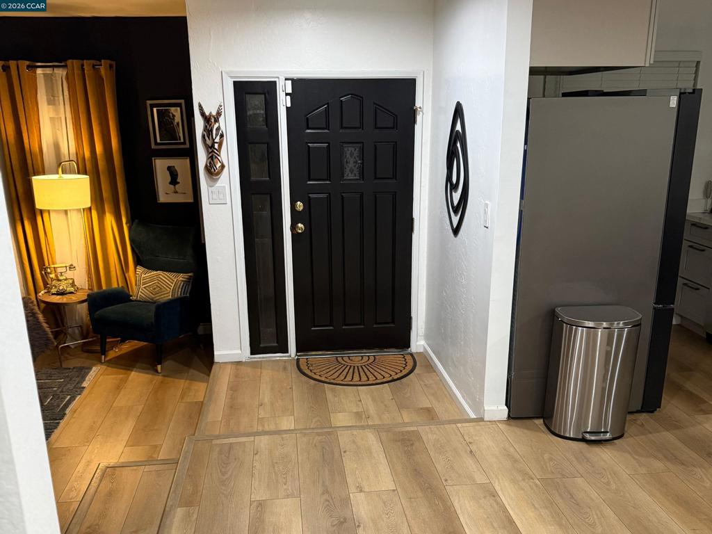 120 120 E Lake Drive