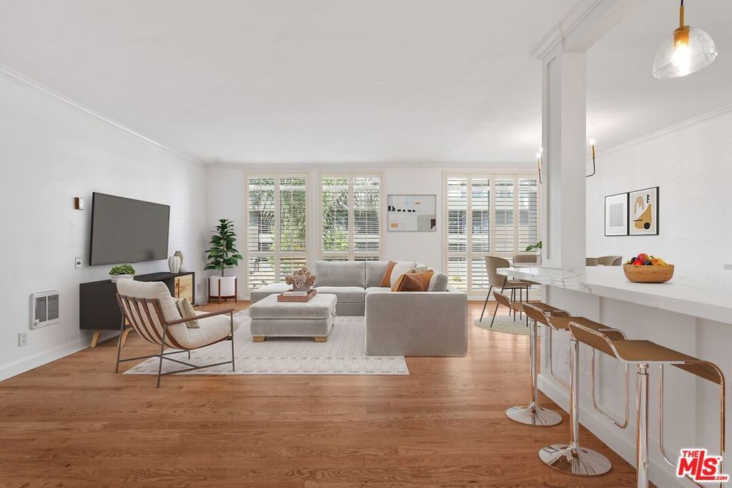 Photo of 7270 Hillside Avenue #302, Los Angeles, CA 90046 (MLS # 25558317)