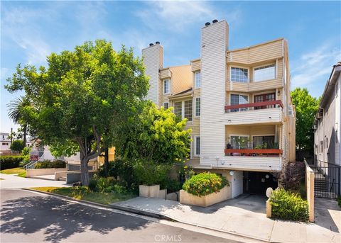 11831 Courtleigh Drive 202 Los Angeles CA 90066