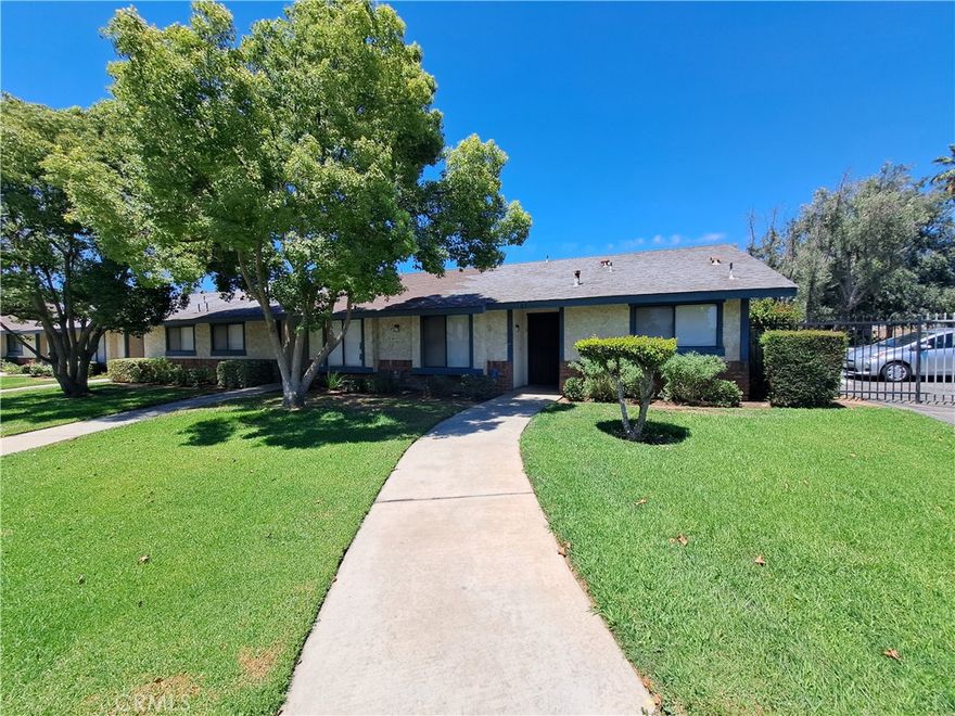 Beautiful, recently remodeled 2 bedrooms and 2 bathrooms condo in the heart of Moreno Valley. This beautiful condo is a gated community, some of the community's amenities is a sparkling swimming pool and assigned parking space. This home will be available in December 15th. Call our office at 951-943-3600 for more information.
