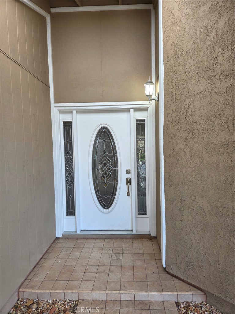 2123 Barclay