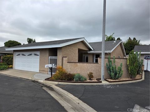 2123 Barclay Santa Ana CA 92701