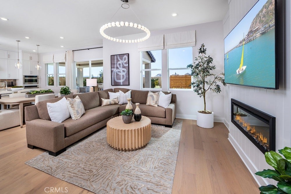 204 Opaline