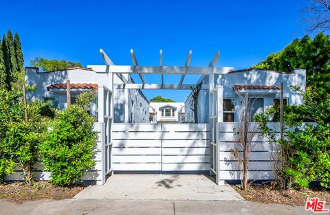 Photo of 3330 Caroline Avenue #D, Culver City, CA 90232 (MLS # 26650549)