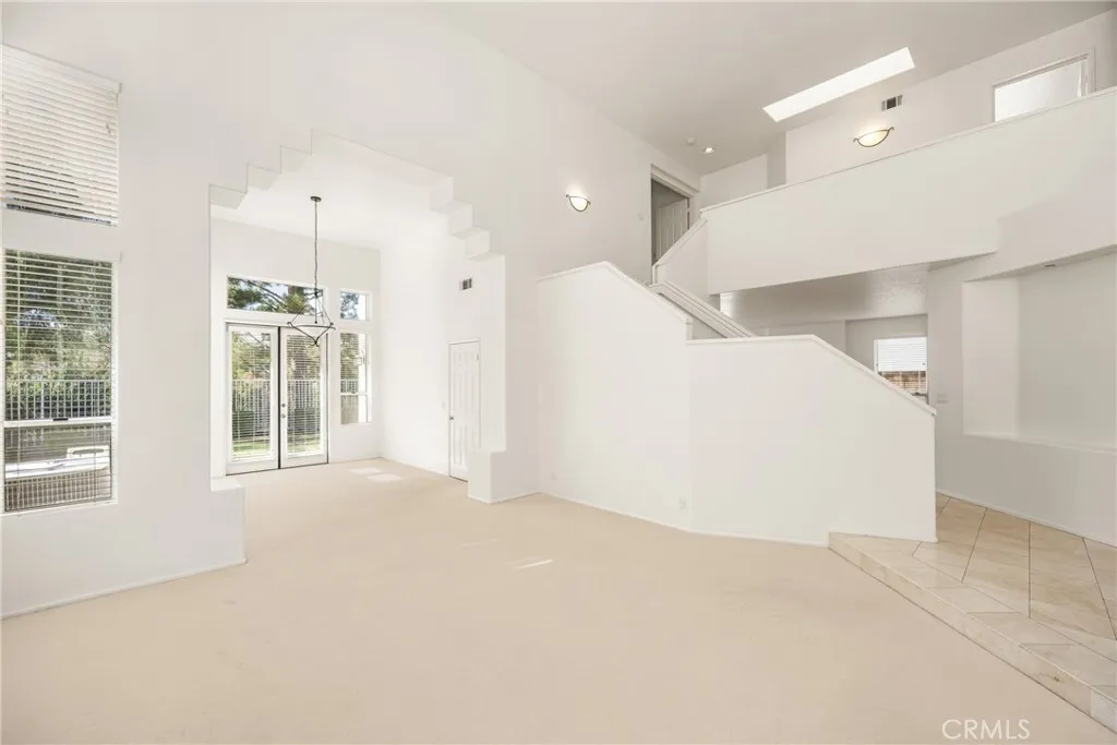 Anaheim Hills, California 92808, United States, 4 Bedrooms Bedrooms, ,4 BathroomsBathrooms,Residential,Active,170425