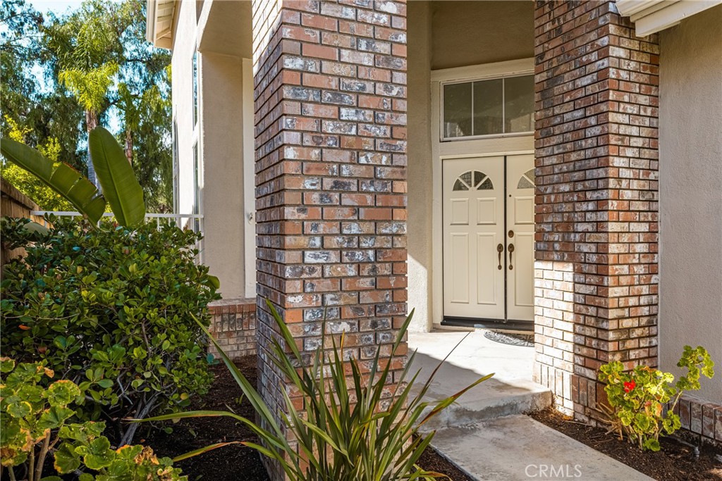 823 S Parkglen Place