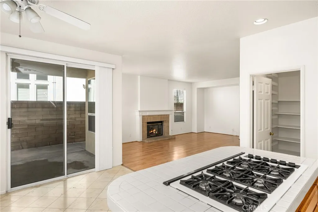 Anaheim Hills, California 92808, United States, 4 Bedrooms Bedrooms, ,4 BathroomsBathrooms,Residential,Active,170425