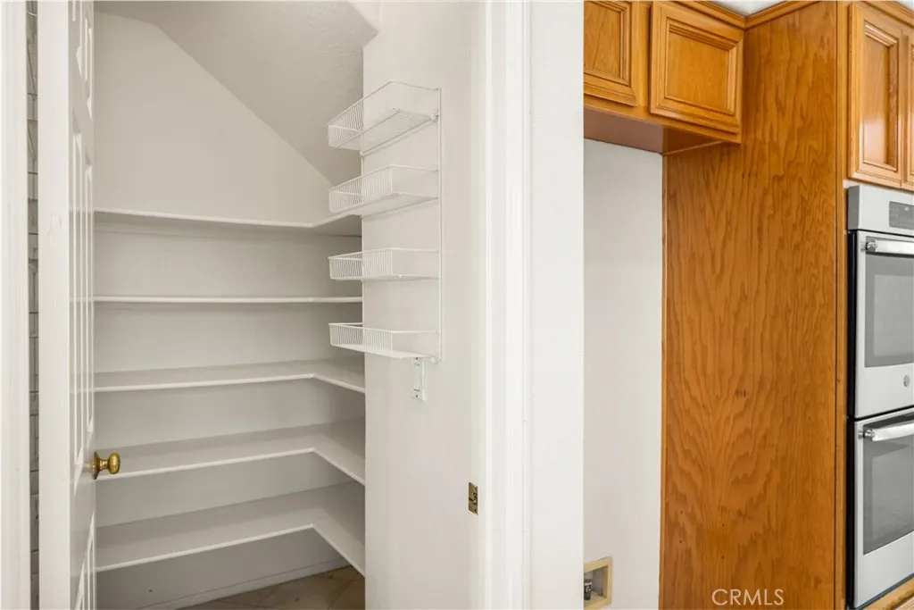 Anaheim Hills, California 92808, United States, 4 Bedrooms Bedrooms, ,4 BathroomsBathrooms,Residential,Active,170425