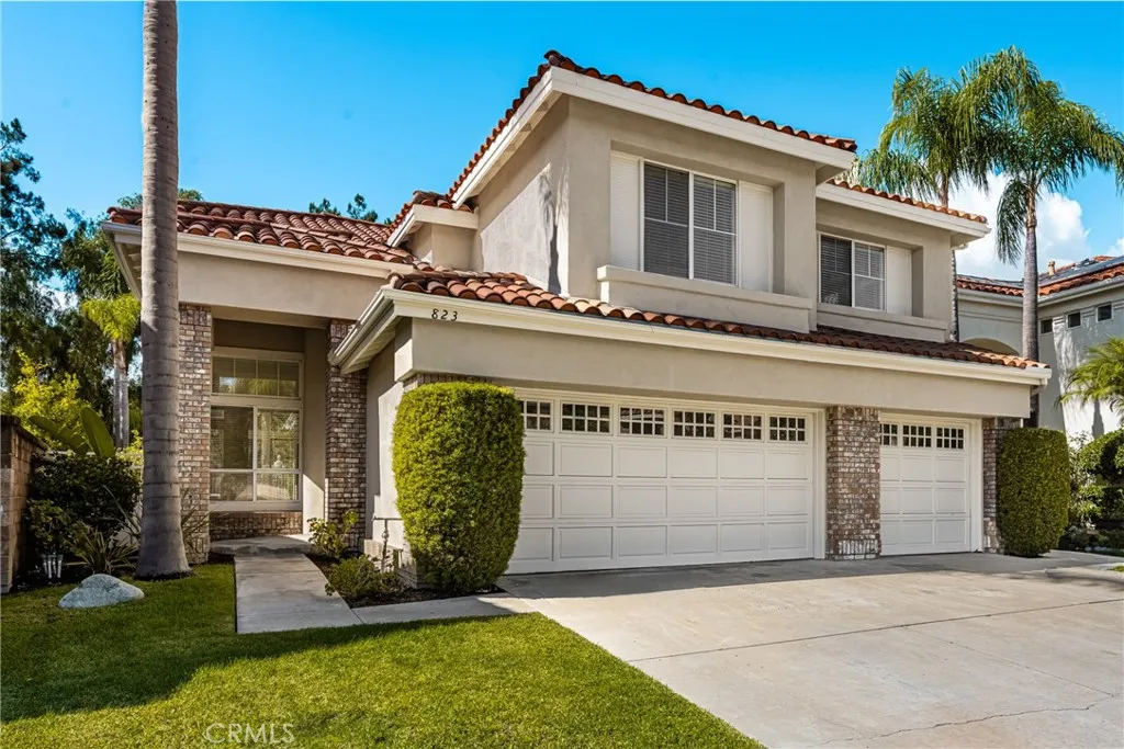 Anaheim Hills, California 92808, United States, 4 Bedrooms Bedrooms, ,4 BathroomsBathrooms,Residential,Active,170425