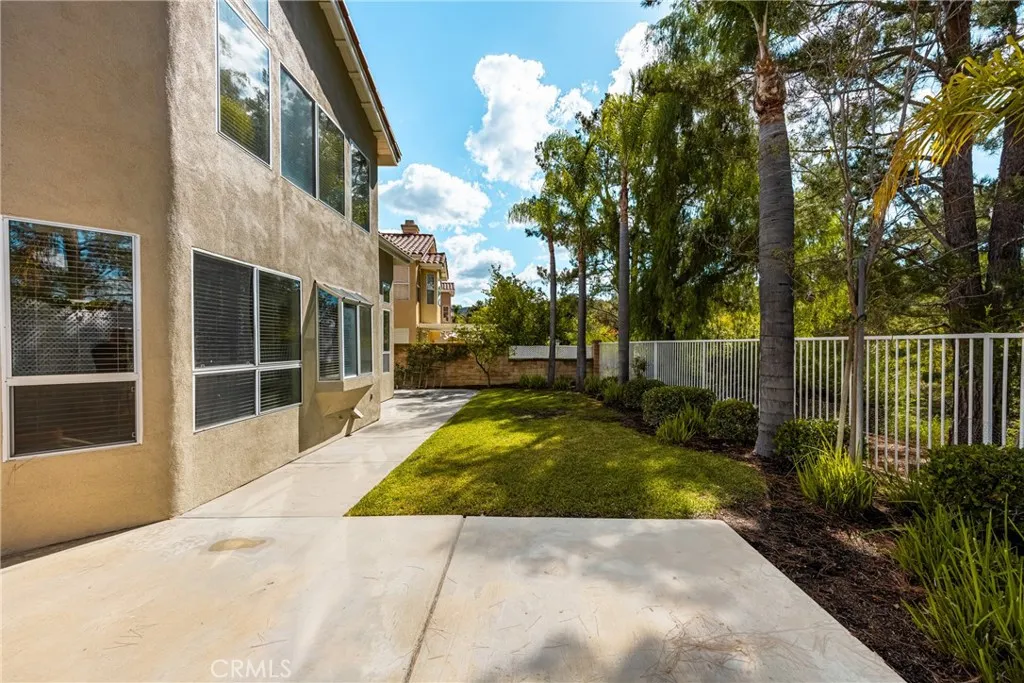 Anaheim Hills, California 92808, United States, 4 Bedrooms Bedrooms, ,4 BathroomsBathrooms,Residential,Active,170425